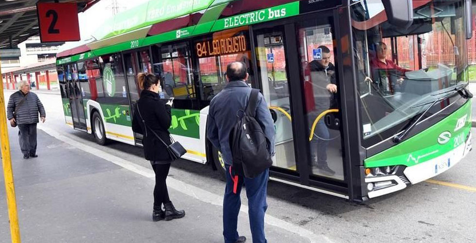 vietato fumare milano mezzi pubblici